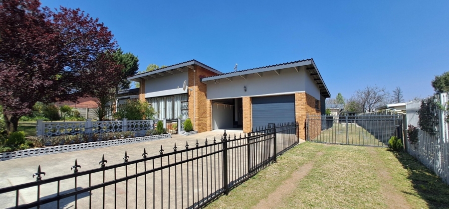 4 Bedroom Property for Sale in Panorama Free State